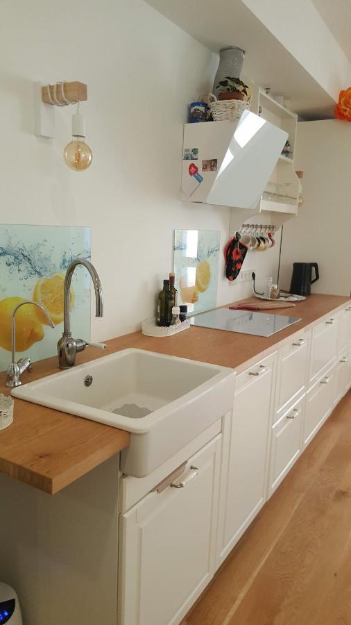 Viive Apartment Pärnu Esterno foto