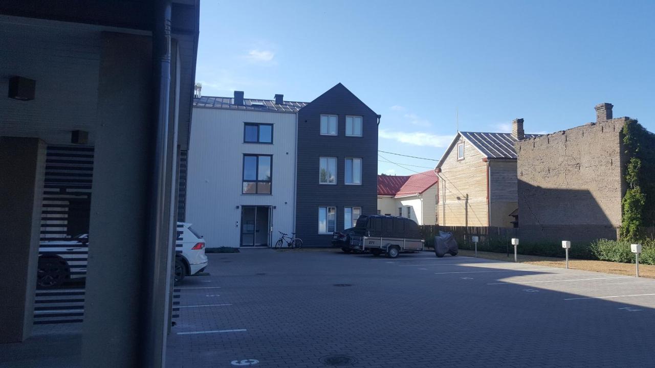 Viive Apartment Pärnu Esterno foto